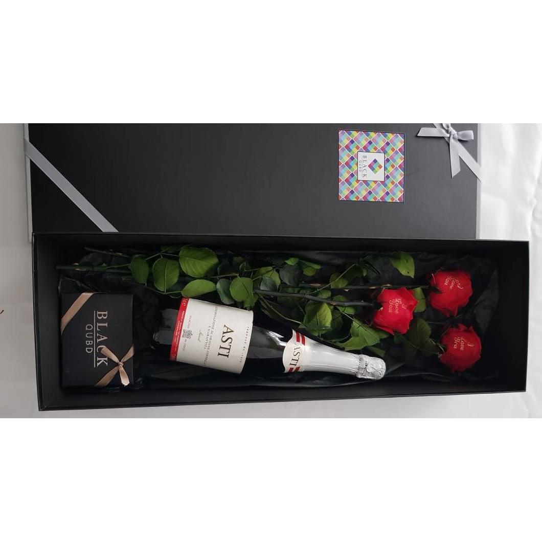 MBOS London 9 Red Preserved Roses Printed With 'I Love You' Gift