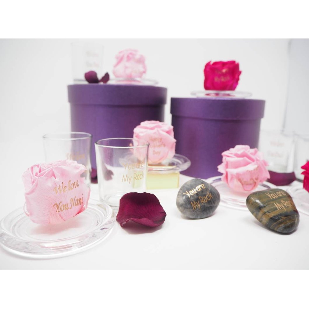 MBOS London Baby Pink Preserved Rose Printed With 'Happy Mothers Day' In a Glass Dome